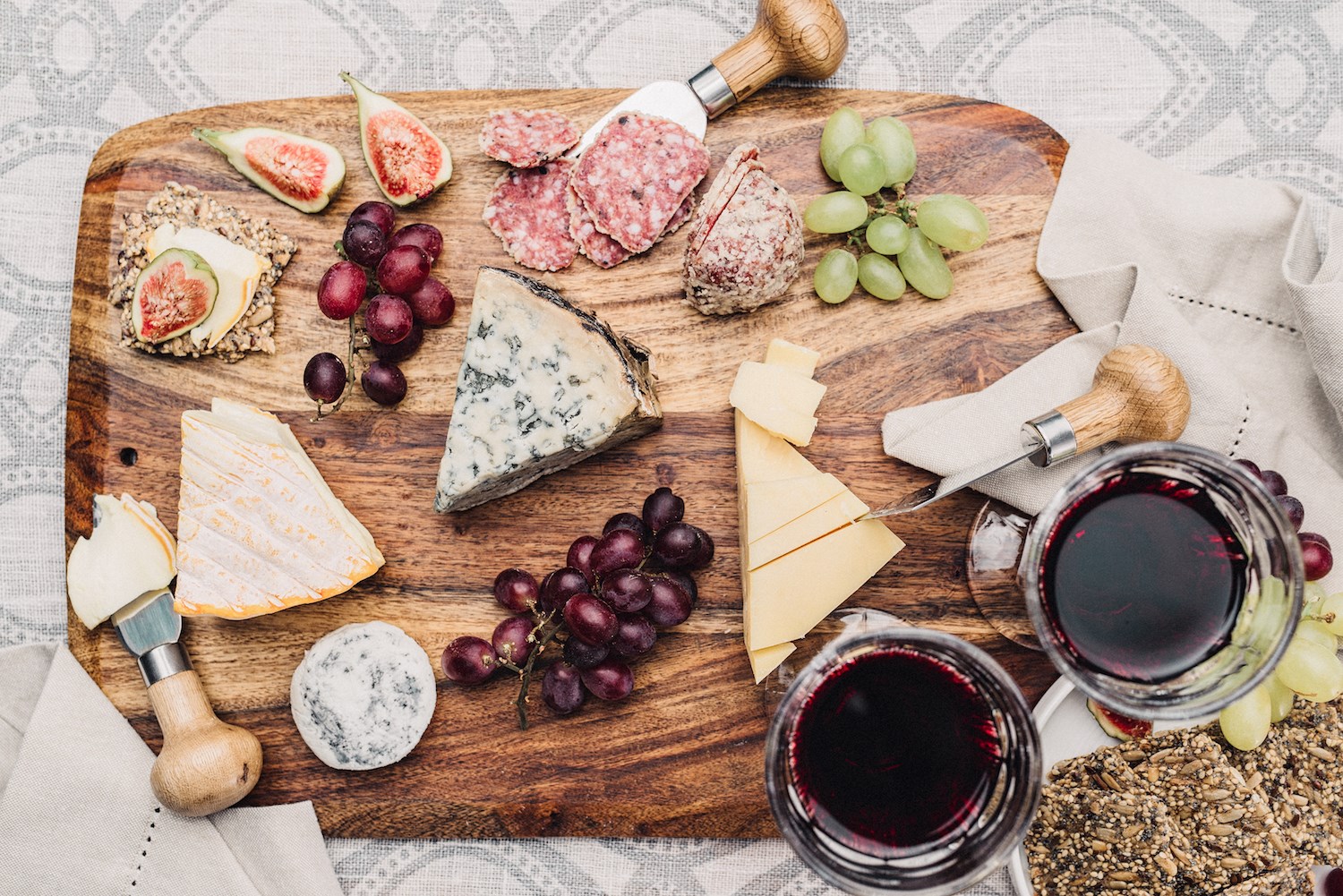 cheese platter red wine