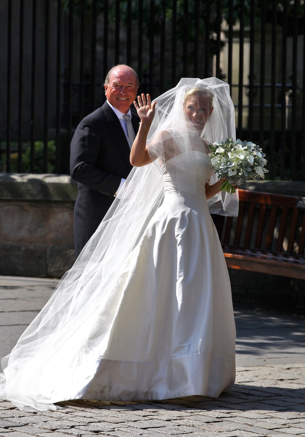 Zara Phillips wedding dress stewart parvin