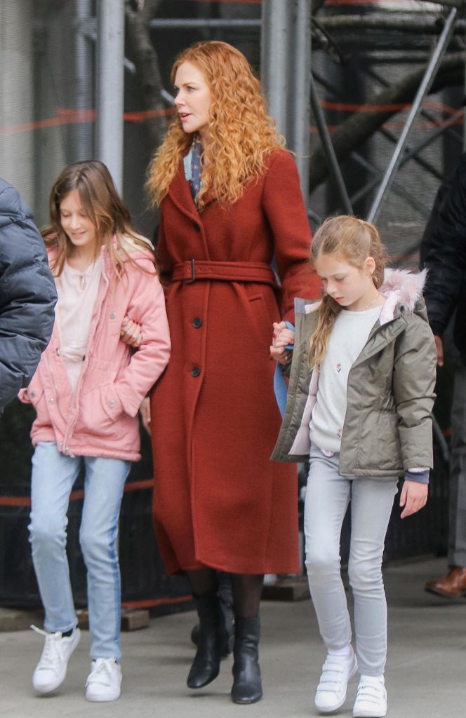 Nicole Kidman with 2 kids