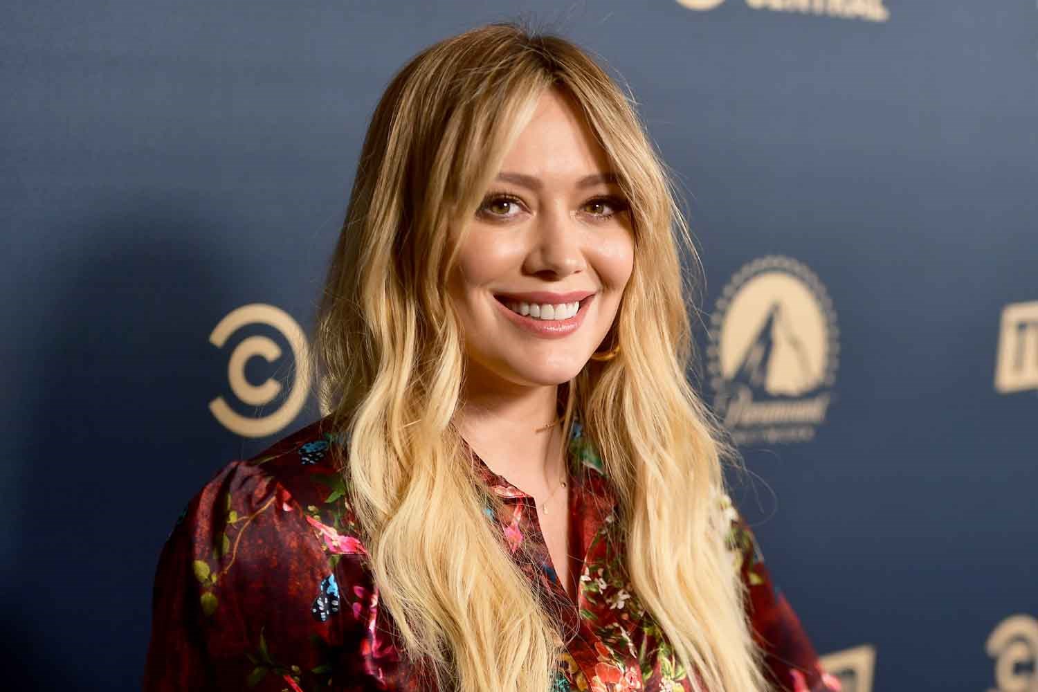Hilary Duff Pleads With Disney+ To Move The ‘Lizzie McGuire’ Reboot
