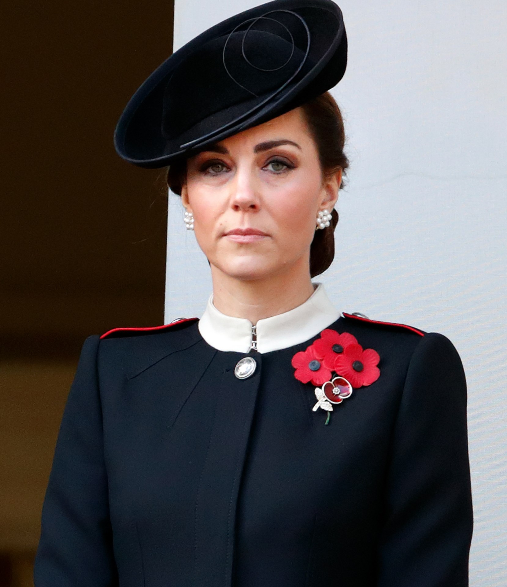 kate-middleton-black-coat