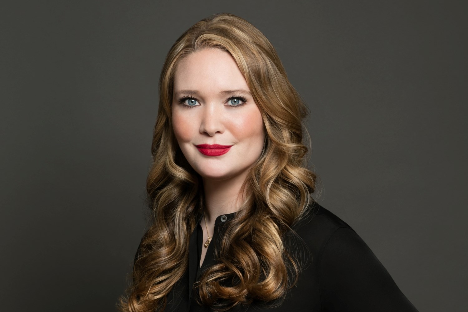 ‘A Court Of Thorns And Roses’ Author Sarah J Maas: The Books That Changed Her Life