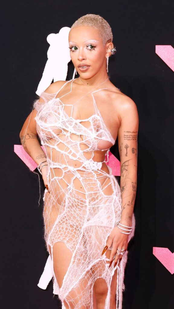 doja-cat-sheer-dress-mtv-vmas