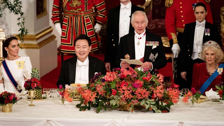 Royal family state banquet with Korean president