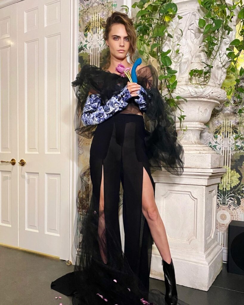 Cara delevingne Vibrator