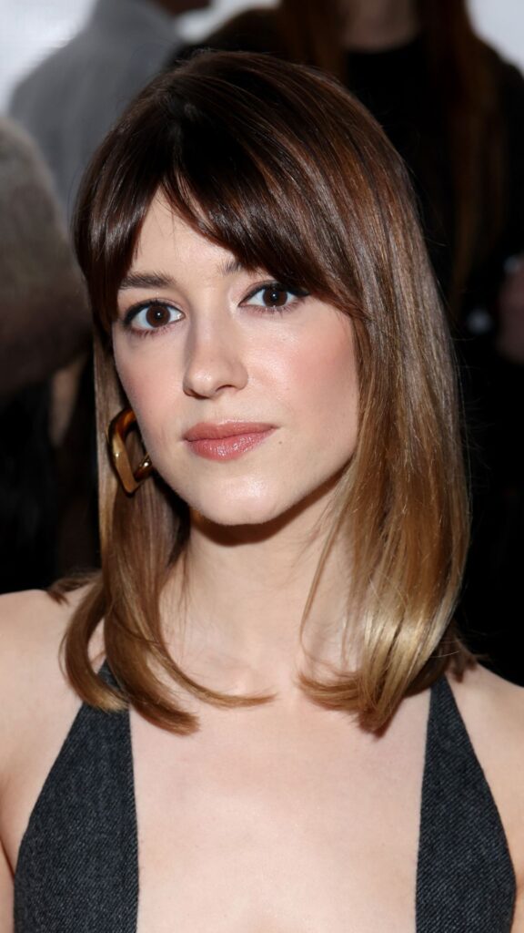 lob-hairstyle-long-bob-daisy-edgar-jones