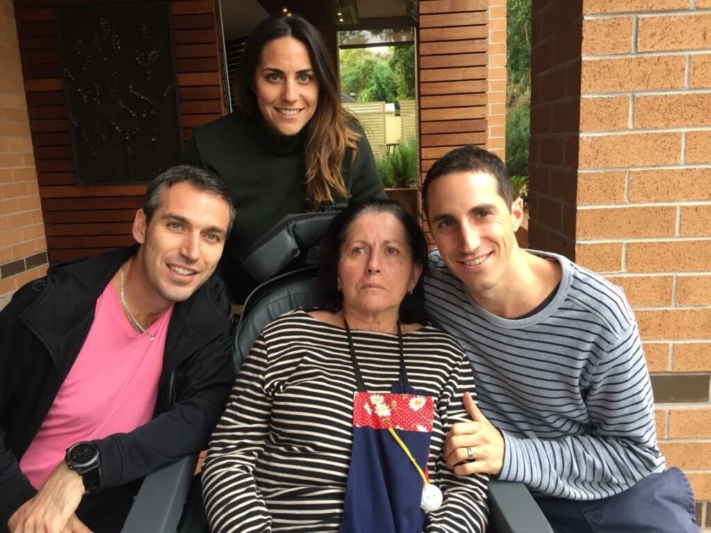 Author keri kitay with her family and mother with alzheimer's