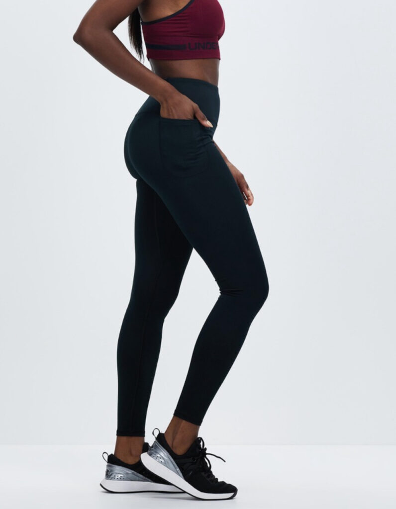 Under Amour Motion Leggings.