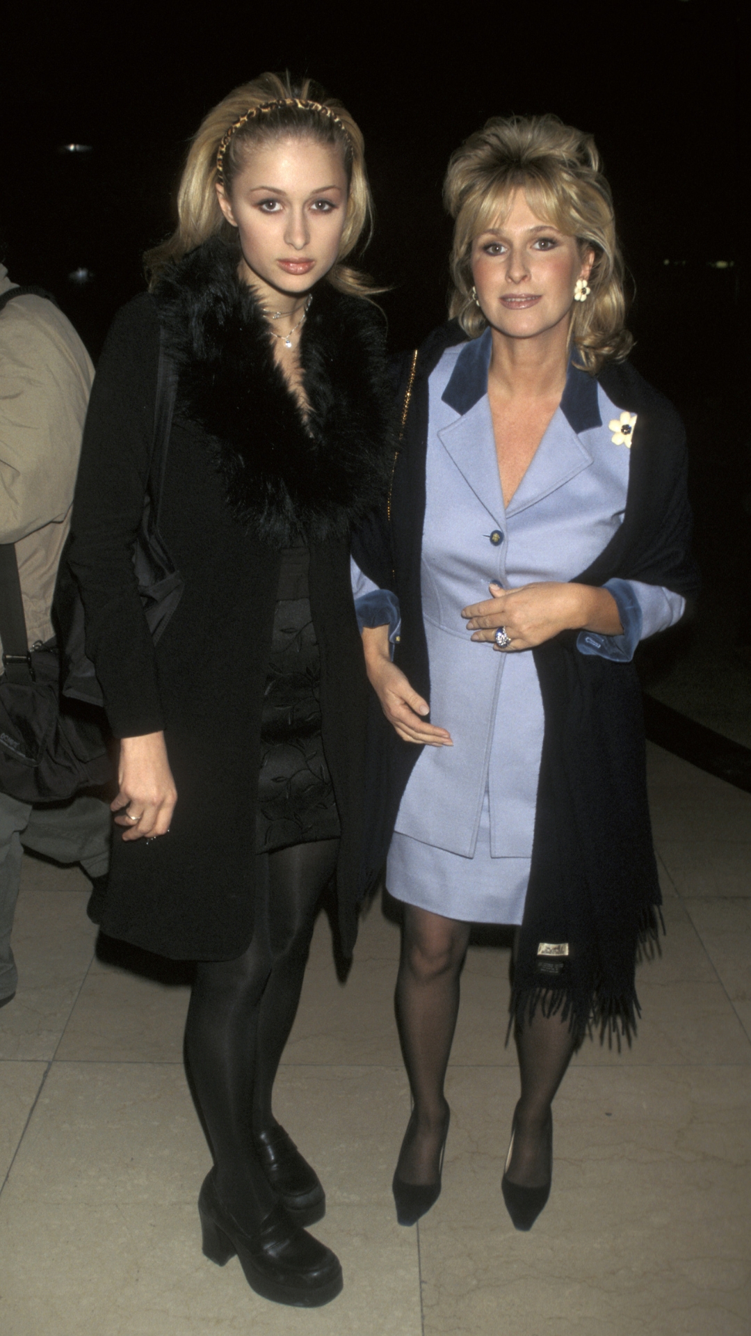 A teenaged Paris Hilton with her mother, Kathy in 1997