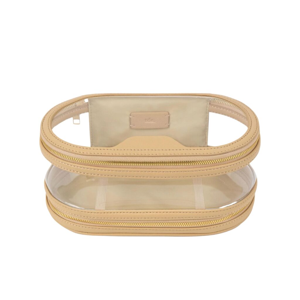 Clear travel cases save you the hassle of rifling around for your favourite cosmetics or mini shampoo, and makes it perfect for checked luggage. We particularly love the dual internal compartments on this case that keep makeup brushes and any other smaller items safe and secure.  