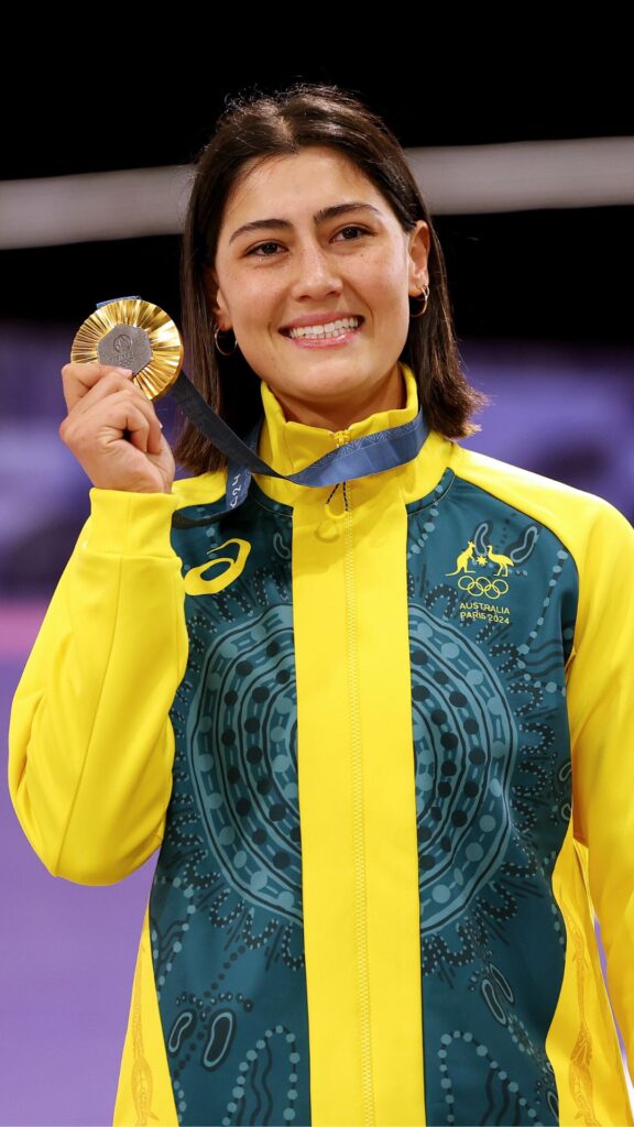 Saya Sakakibara winning gold.