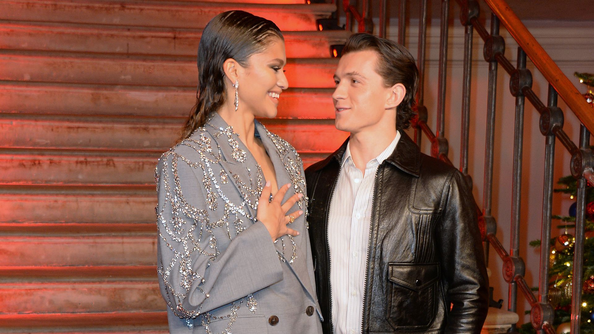 Zendaya & Tom Holland Are Engaged