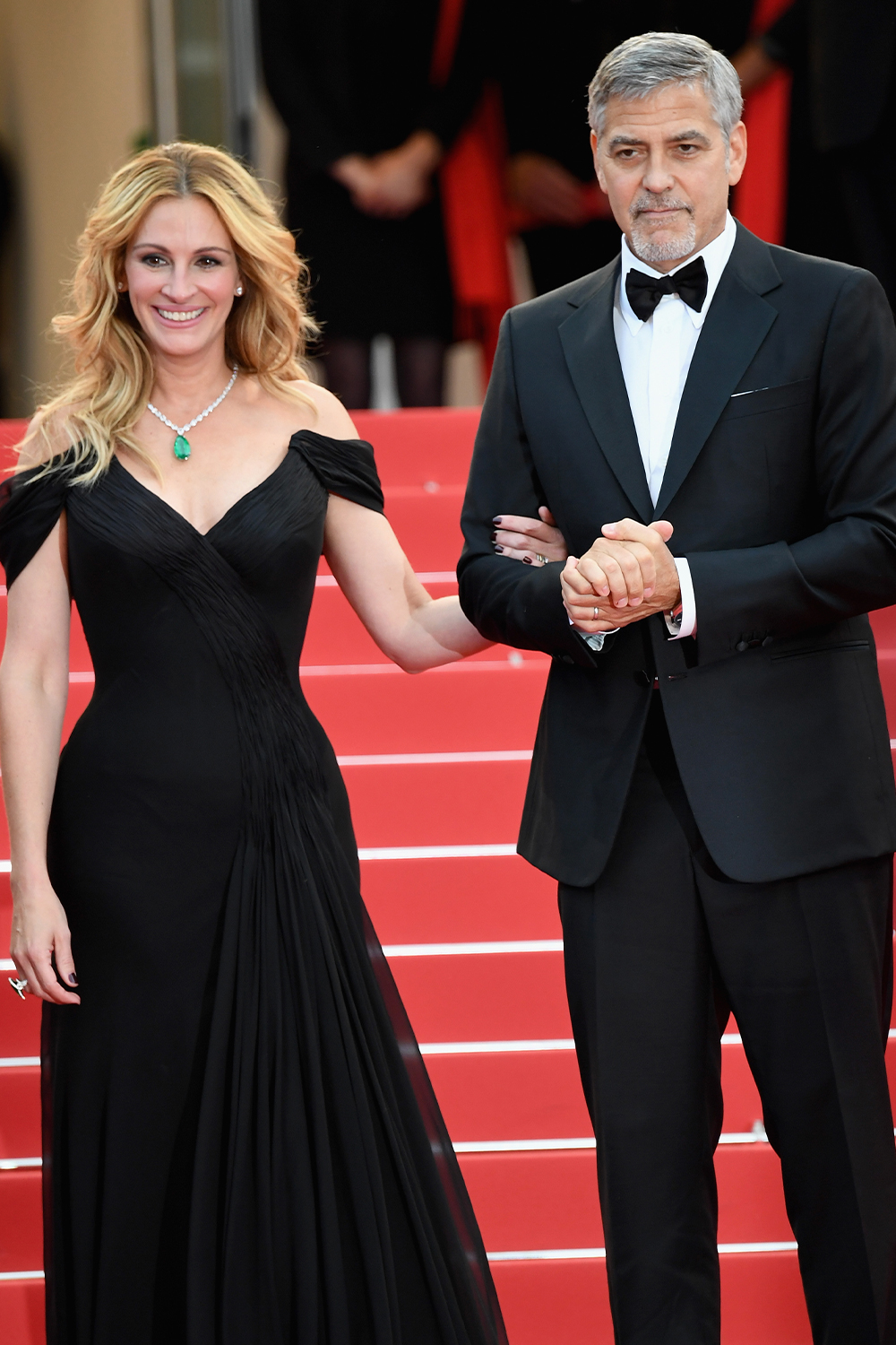 Julia Roberts Says Her New Rom-Com With George Clooney Will Probably Be ...