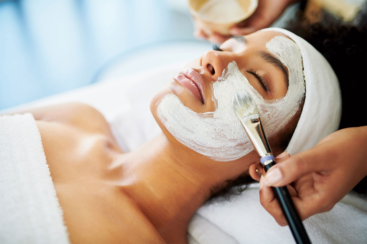 A chemical peel is ideal for those wanting to target dry skin or hyperpigmentation.