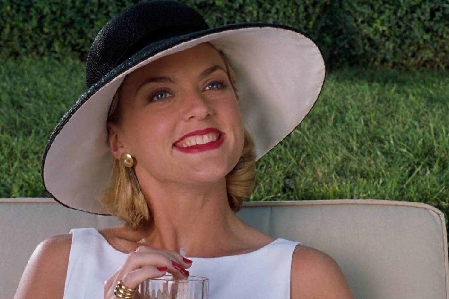 Elaine Hendrix in The Parent Trap