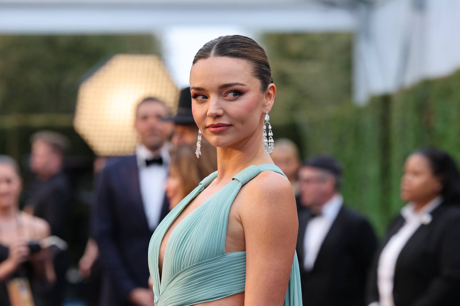 Every Gorgeous Look From The Vanity Fair Oscars Party Red Carpet
