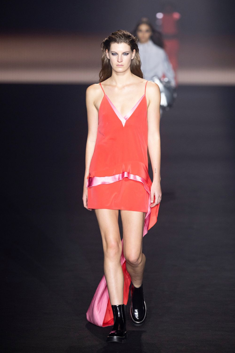 cue-fashion-week-2023-red-mini-dress