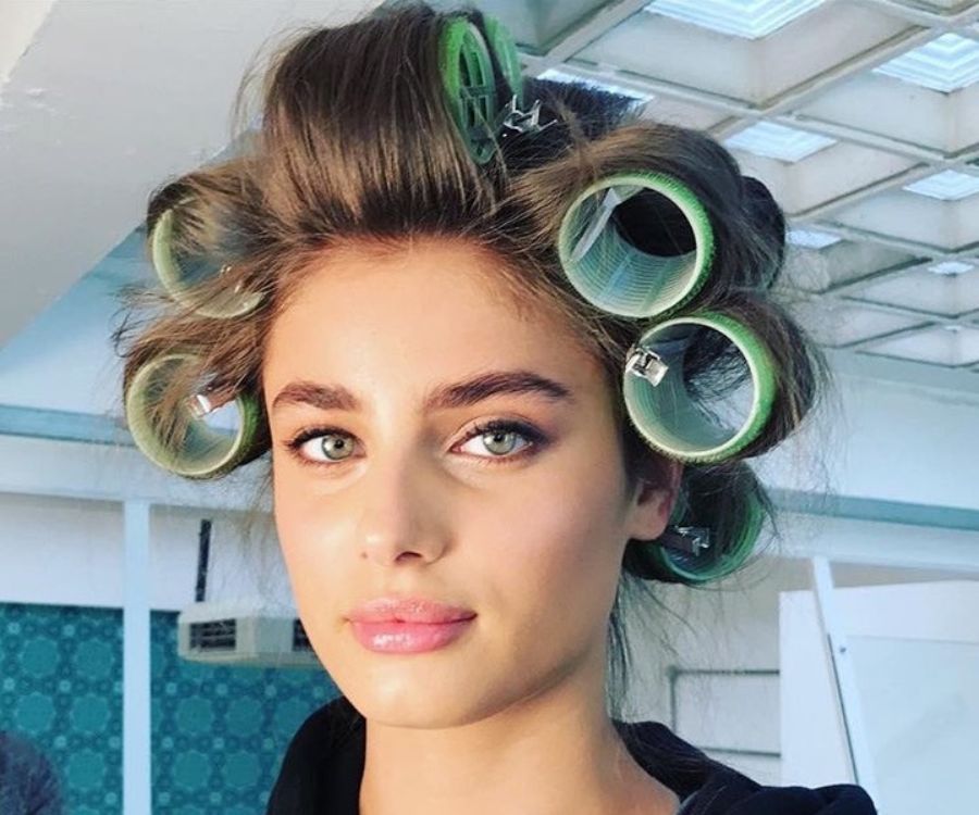 taylor hill blow out curls