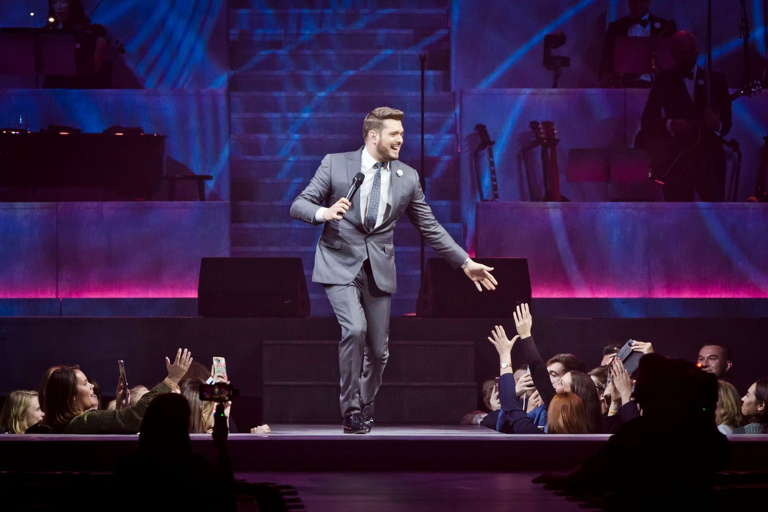 michael-buble-on-stage