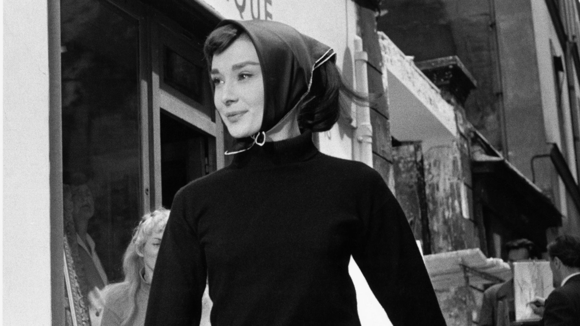 audrey-hepburn-head-scarf