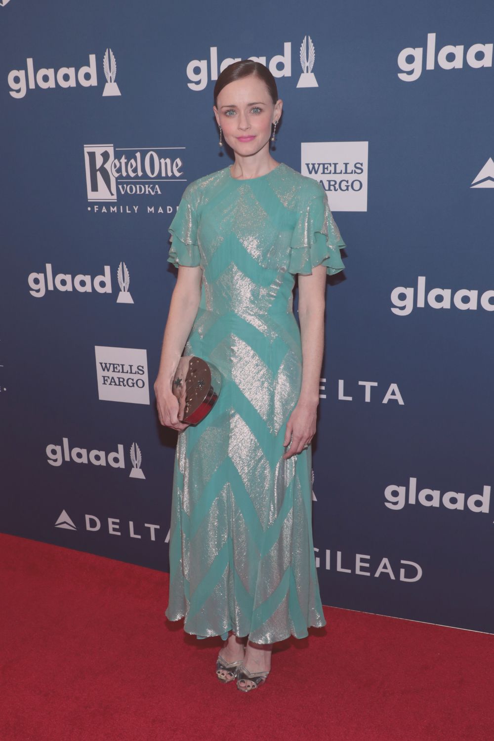 Alexis Bledel has Clear Winter colouring