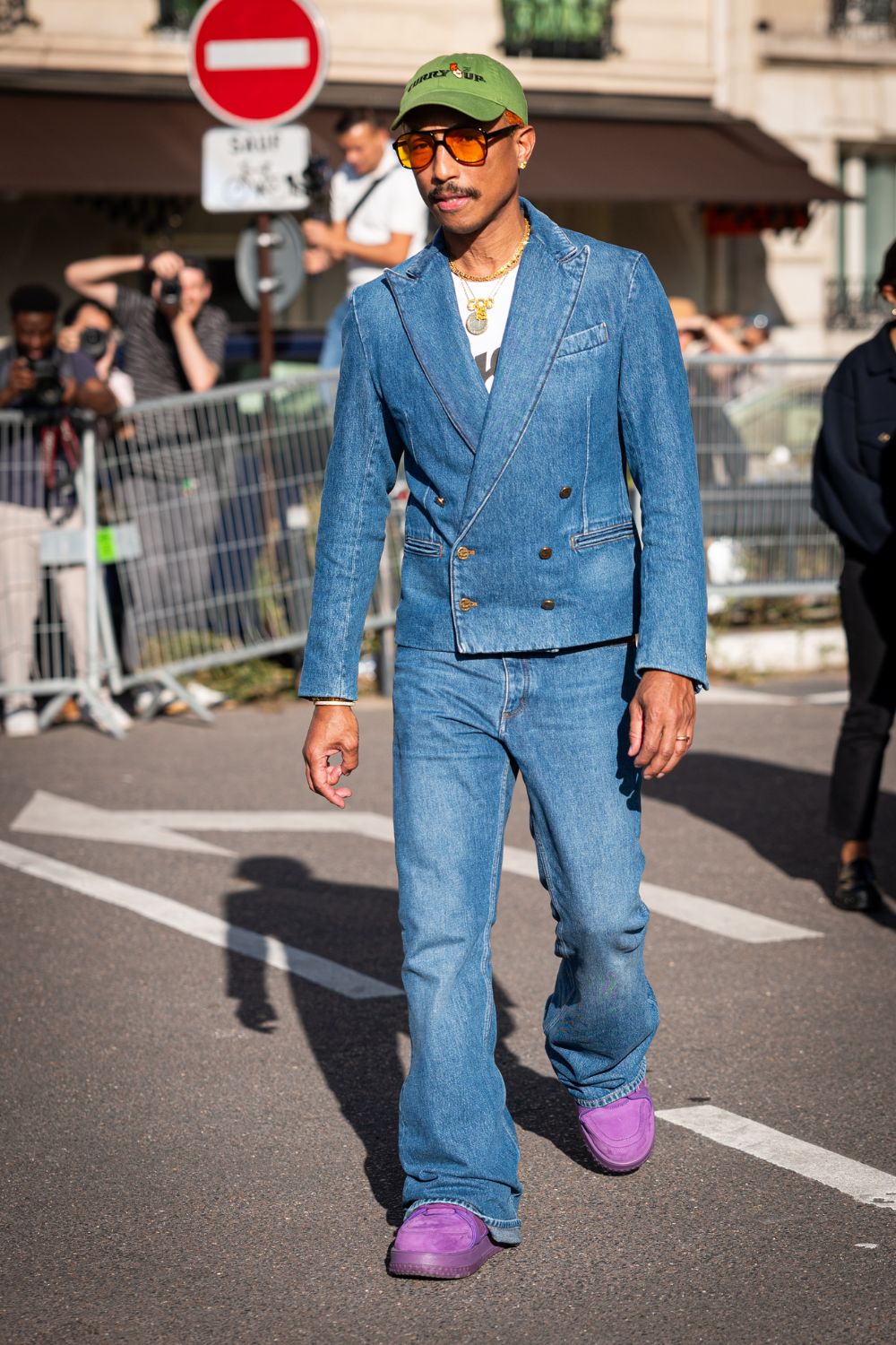 paris-fashion-week-celebrity-street-style