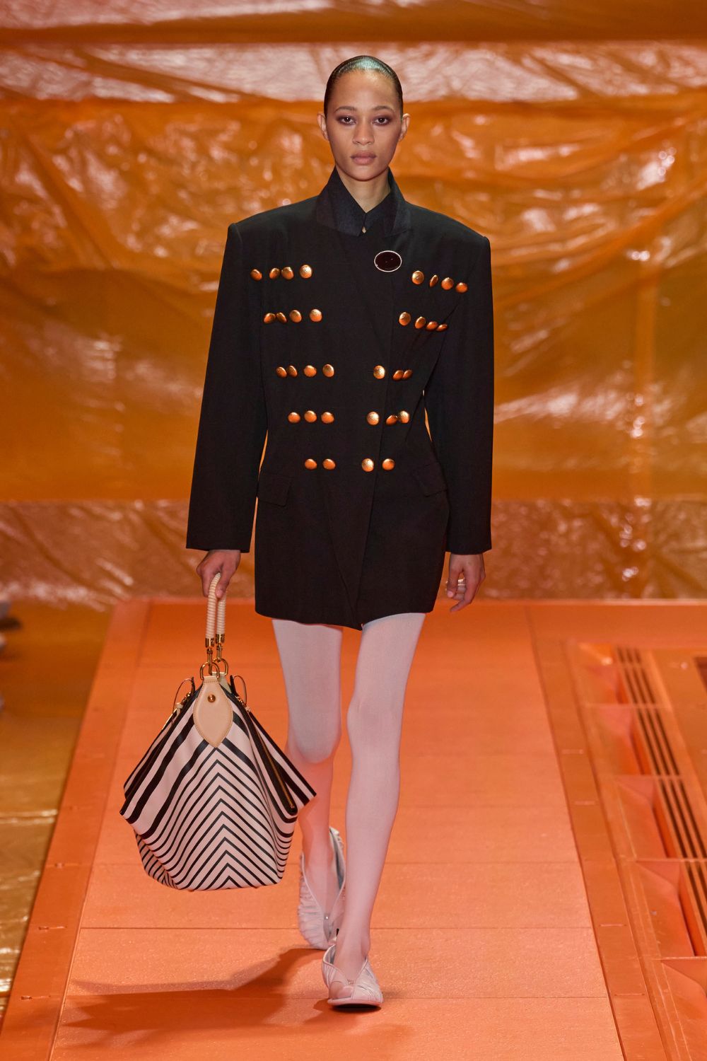 louis-vuitton-collection-paris-fashion-week-2024