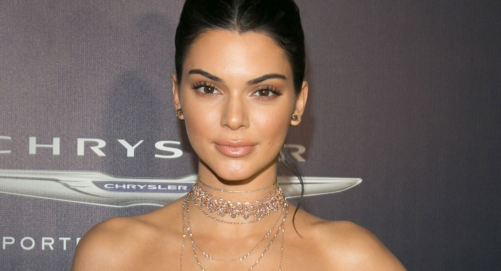 Kendall Jenner Hits Back At Plastic Surgery Comments