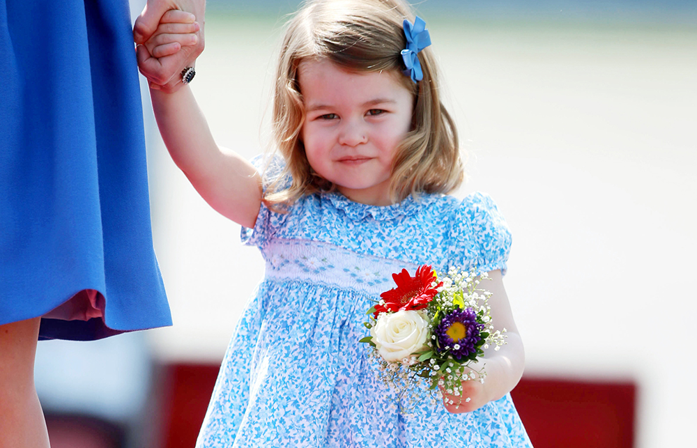 Princess Charlotte’s Tiny Curtsey Is Officially The Cutest Thing We’ve Seen
