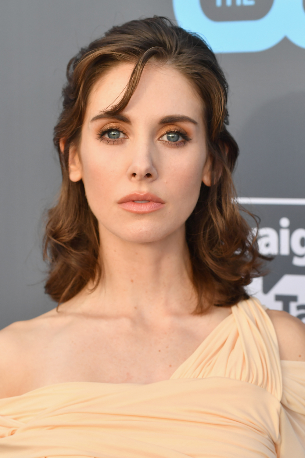 Alison Brie critics choice awards