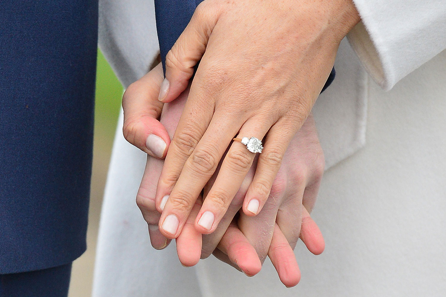 You Can Buy A Replica Of Meghan Markle’s Engagement Ring For $55 From Buckingham Palace