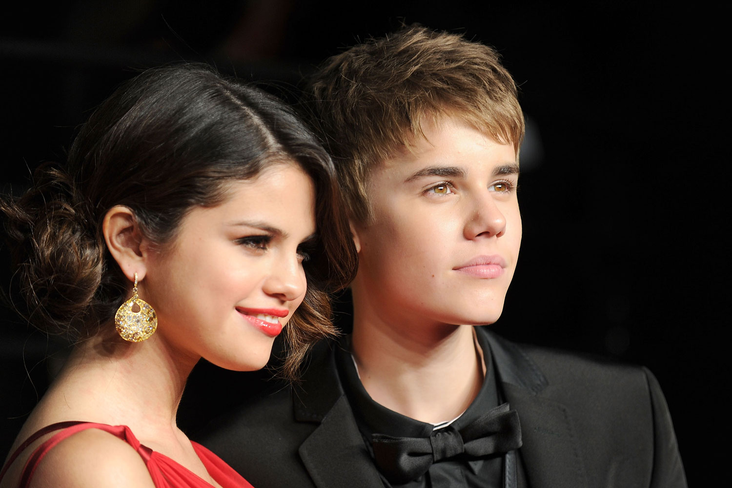 Justin Bieber Pens Tell-All Essay Detailing How He “Abused” His Relationship With Selena Gomez