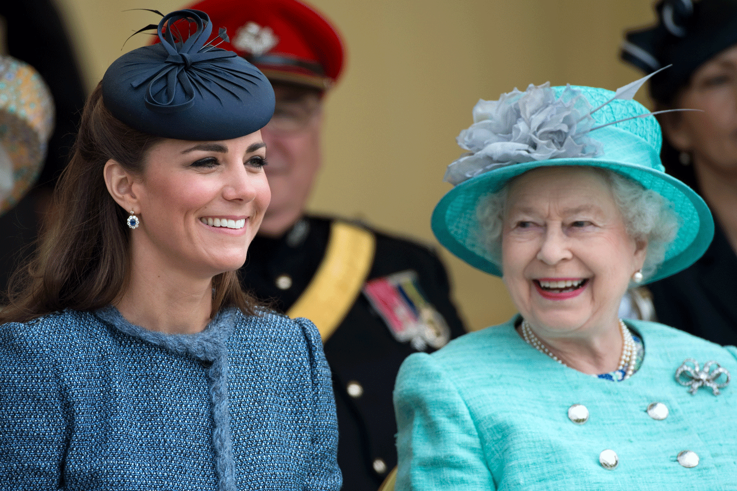 The Queen Reportedly Appreciates Kate Middleton’s “Unflappable” Attitude