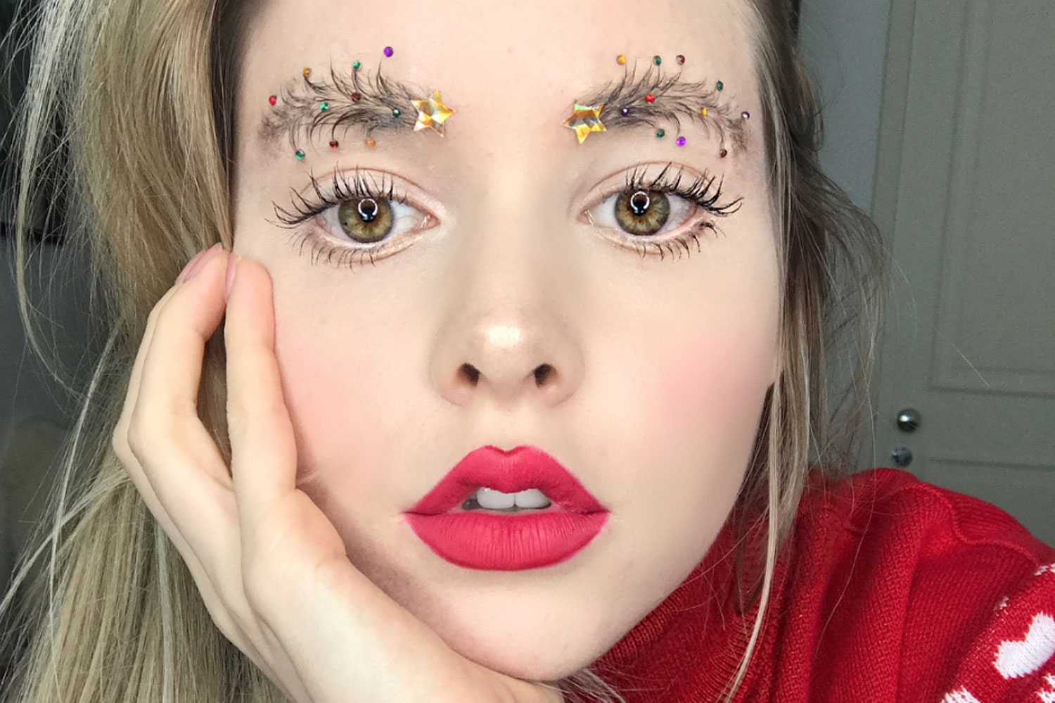 Christmas Tree Eyebrows Are The Trend (Once Again) Taking Over Instagram