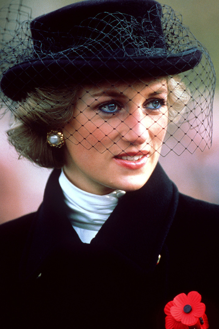 princess diana blue eyeliner