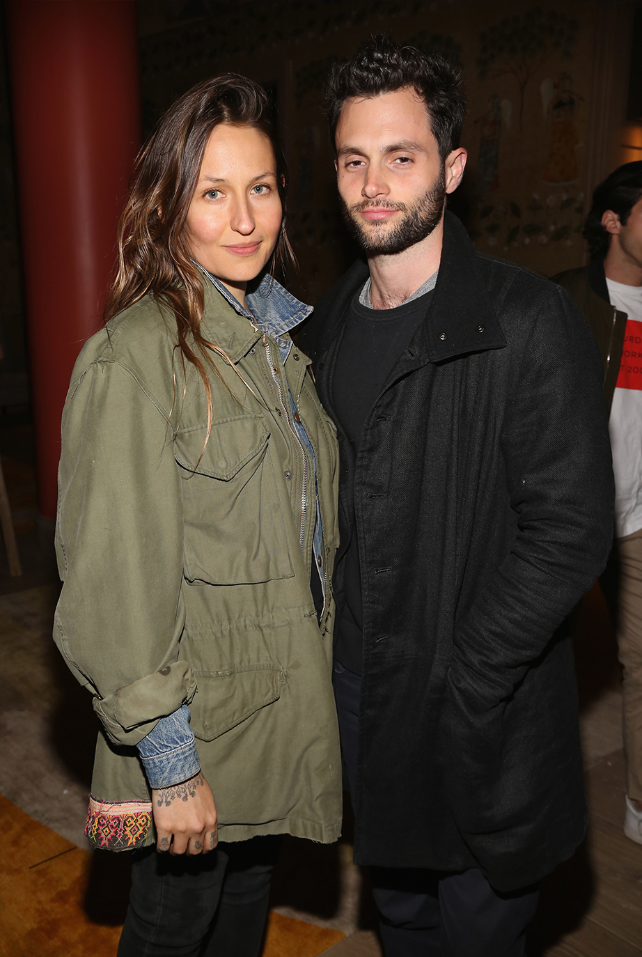 Penn Badgley and Domino Kirke