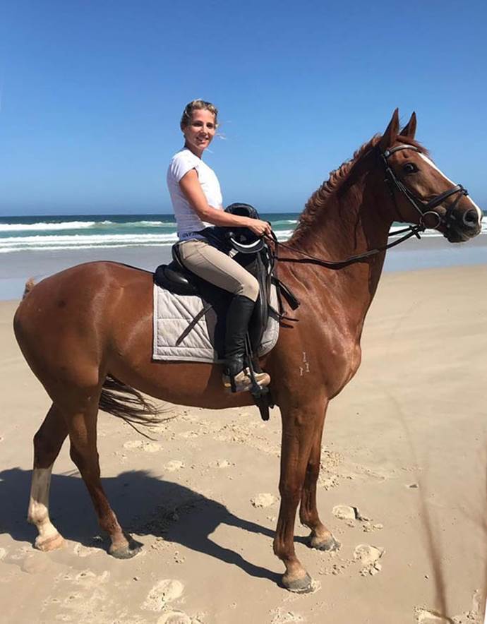 Elsa Pataky horse riding
