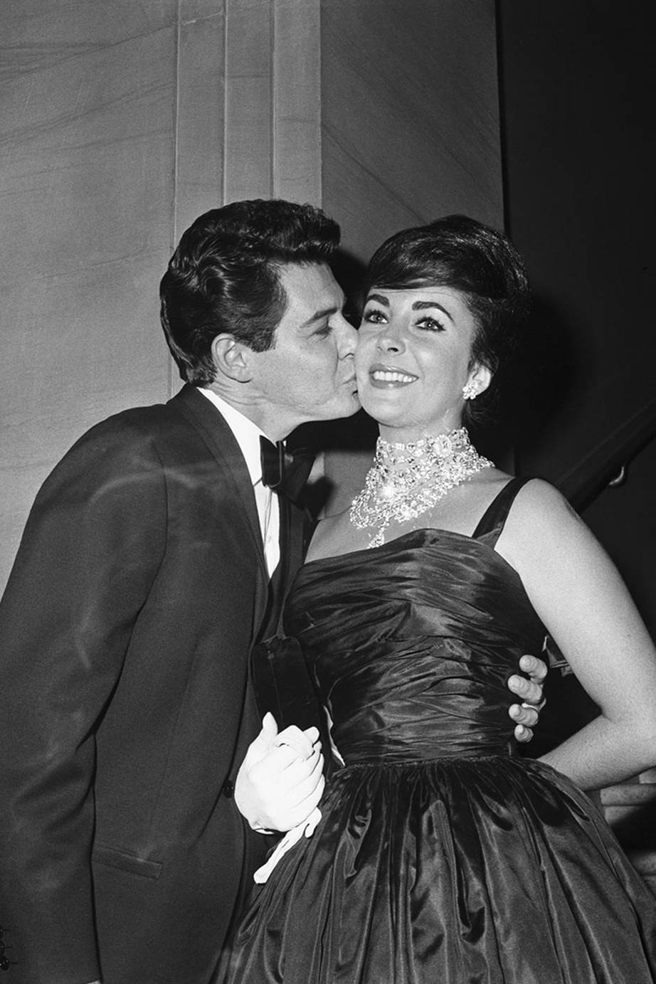 Elizabth Taylor and Eddie Fisher, whose celebrity affair was a major scandal in the 1950s