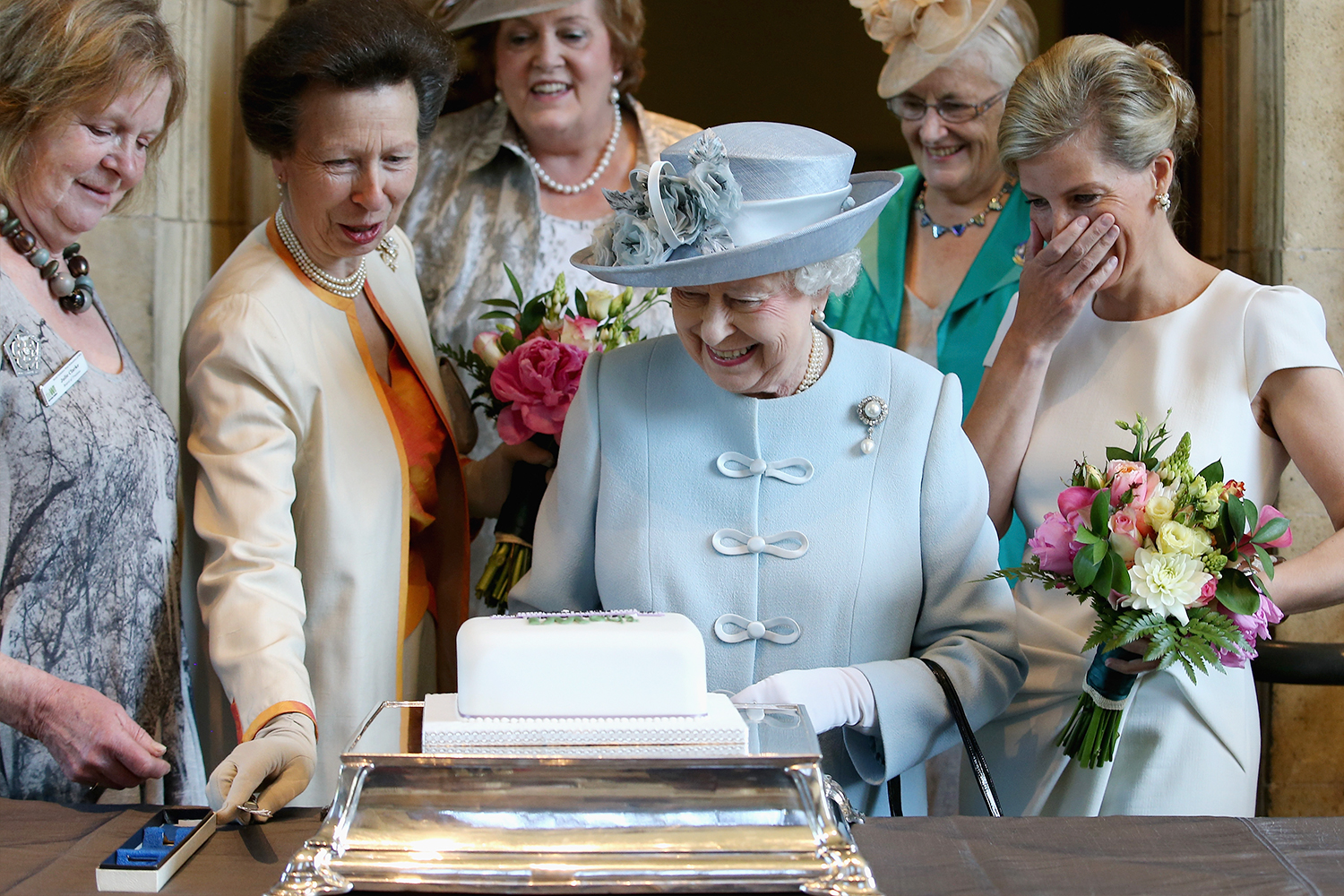 Queen Elizabeth II cake