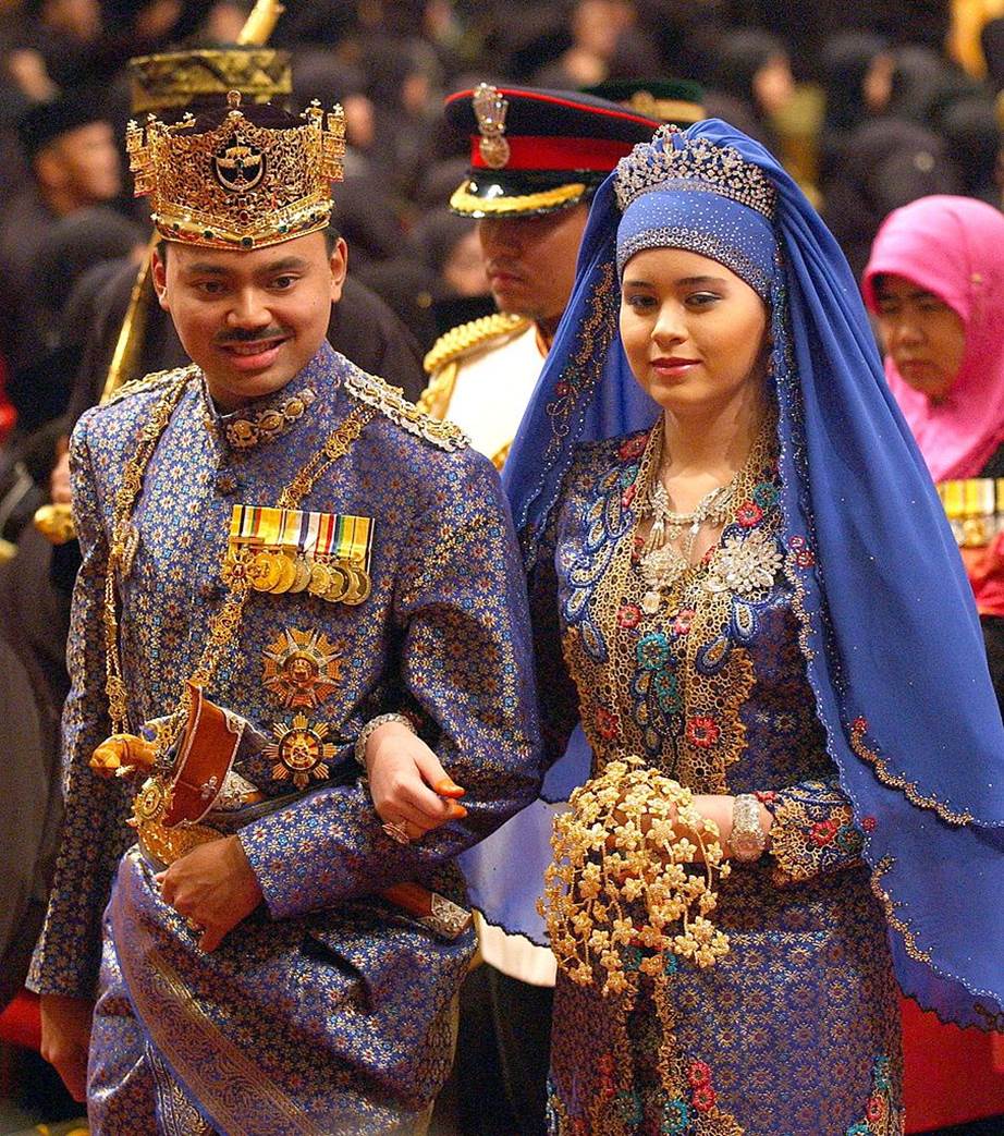 Crown Prince Al-Muhtadee Billah Bolkiah of Brunei and Sarah Salleh 2004 Wedding