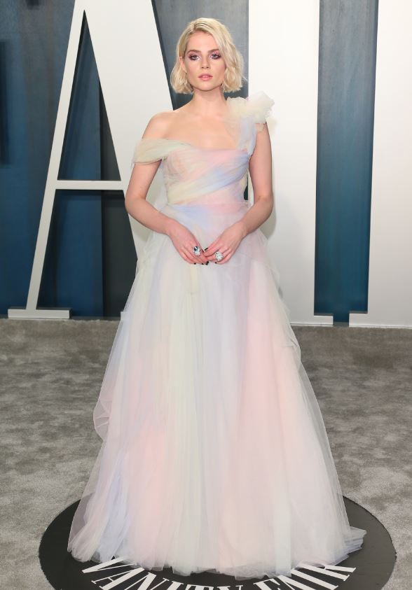 best red carpet looks 2020 lucy boynton