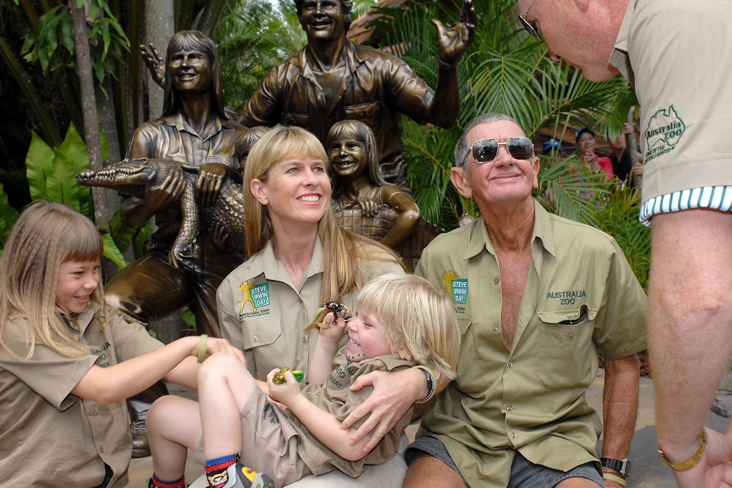 Bindi Irwin and Bob Irwin