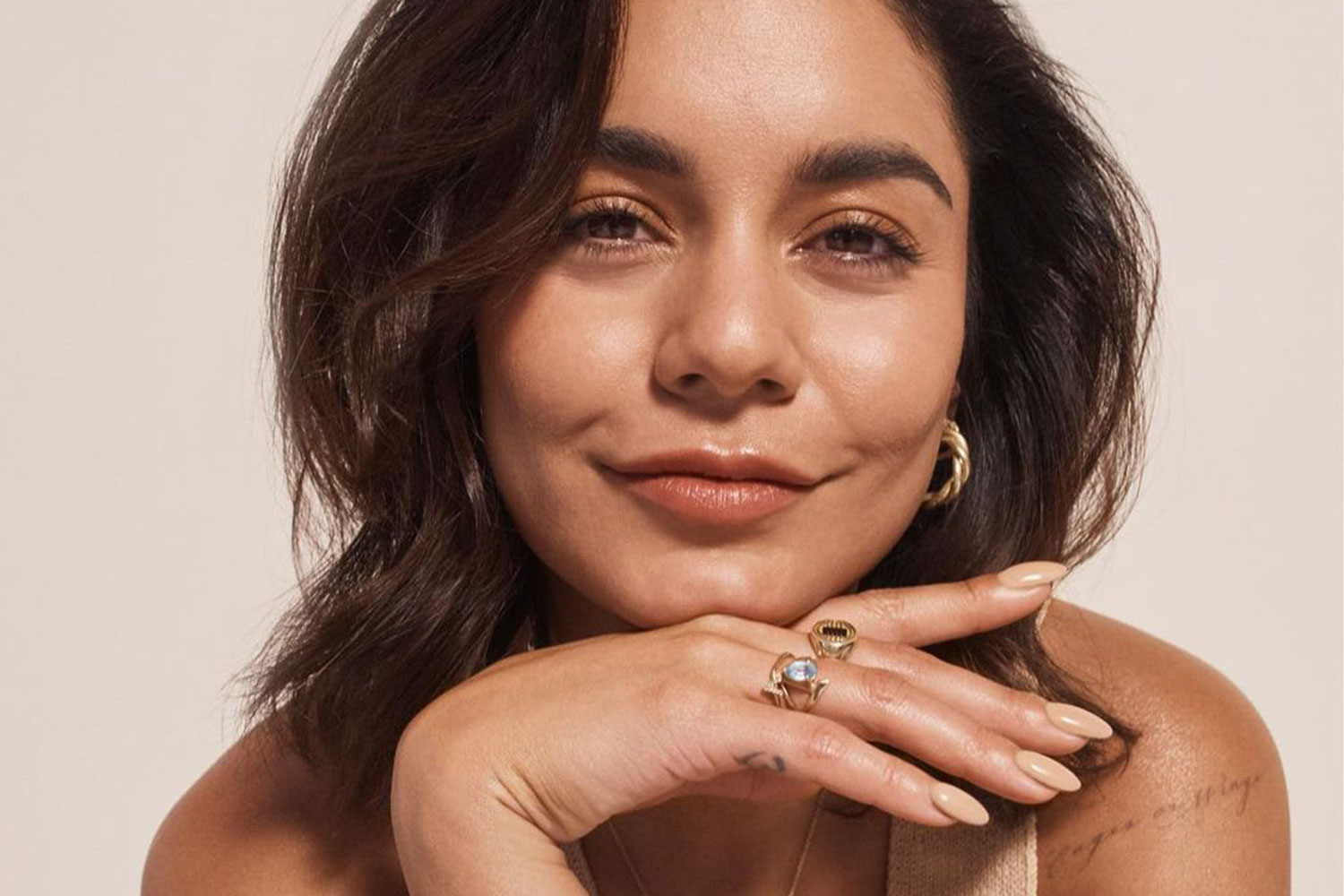 Vanessa Hudgens beautiful skin